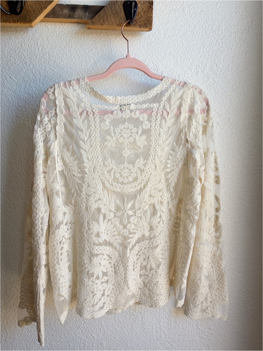 Soho Girls Sheer Ivory Lace Floral Embroidered Blouse OS - Picture 2 of 5